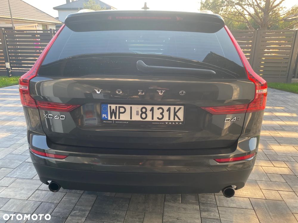 Volvo XC 60 D4 AWD Geartronic Momentum - 12