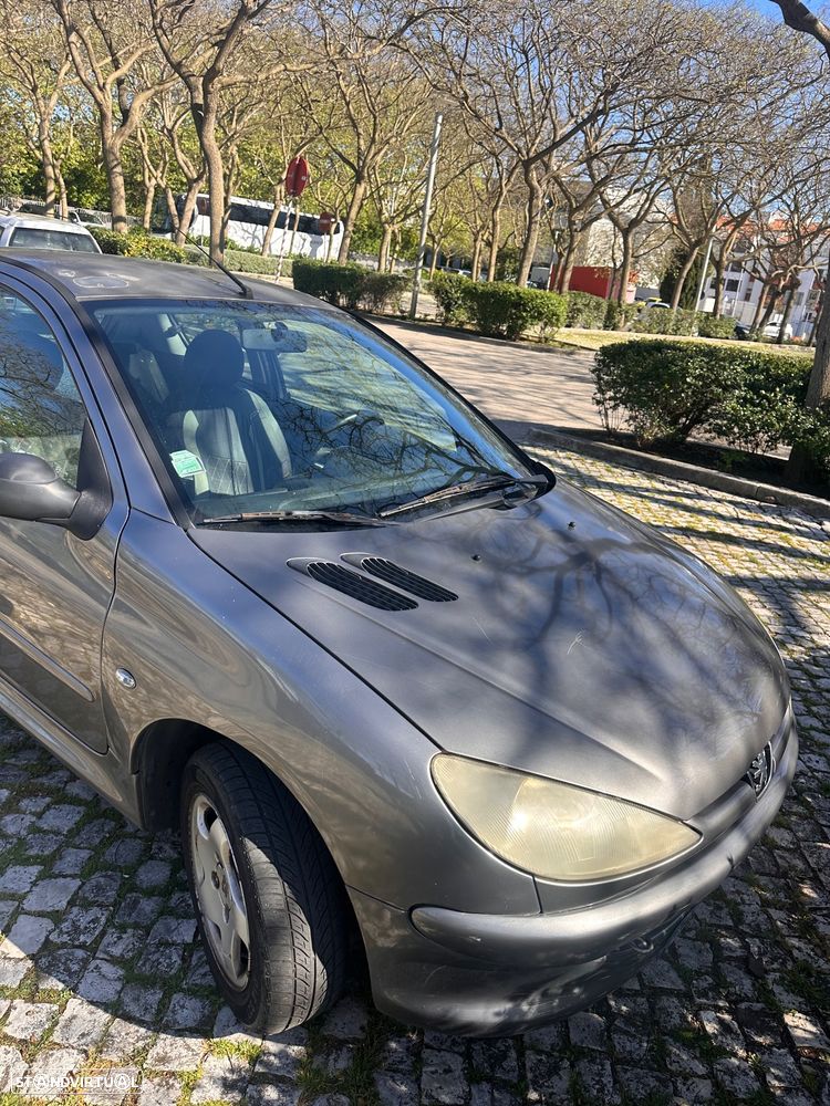 Peugeot 206 1.1 XR - 2