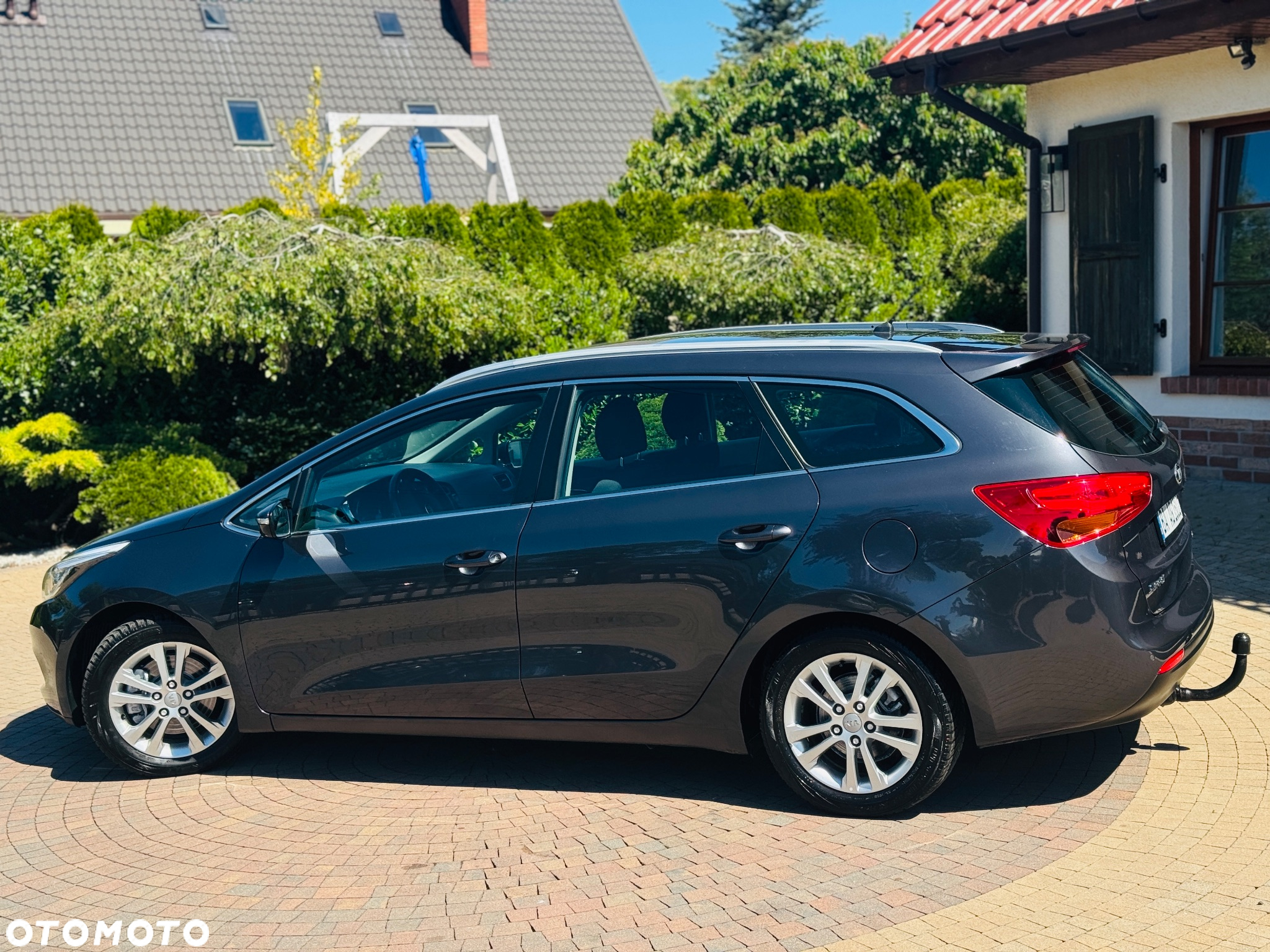 Kia Ceed 1.6 CRDi 128 ISG SW Fifa World Cup Edition - 4
