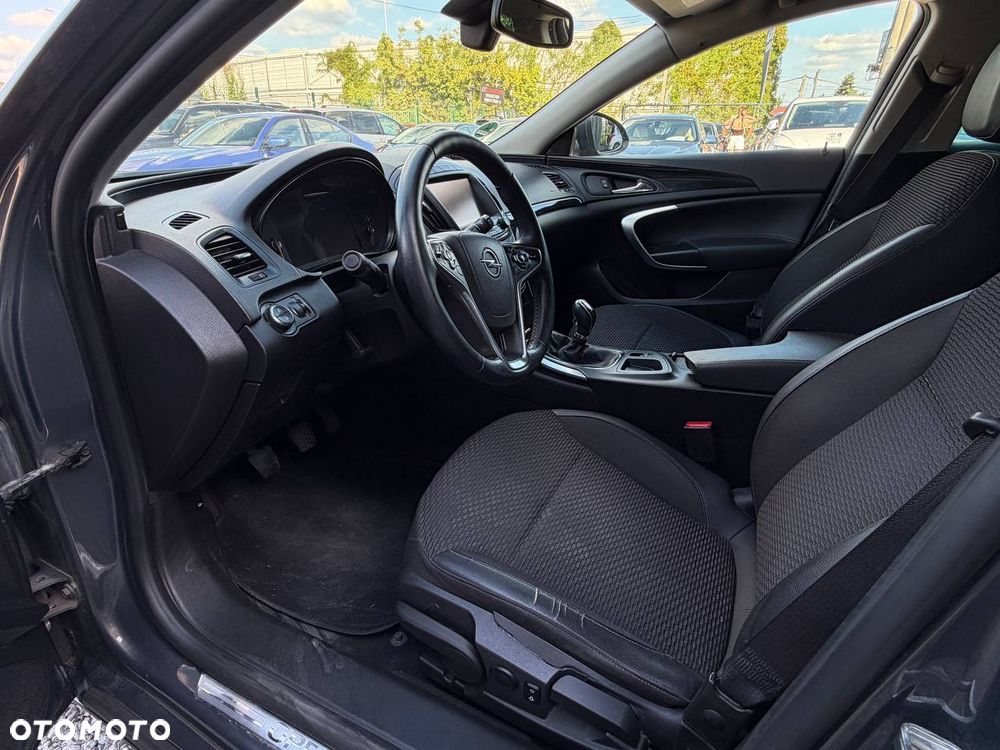 Opel Insignia - 16