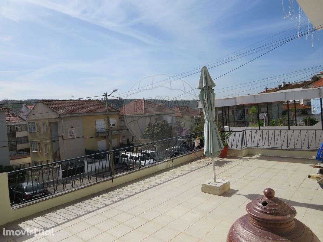 Moradia T5 para venda - Grande imagem: 2/47