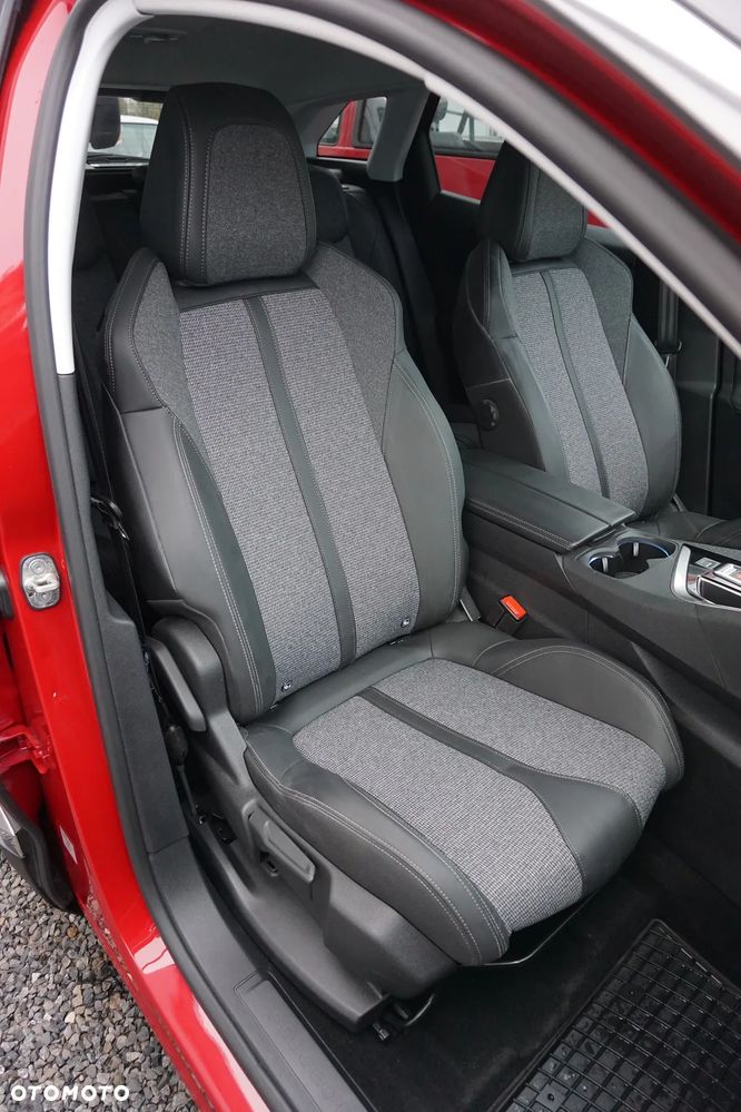 Peugeot 3008 1.6 THP Allure S&S EAT6 - 22