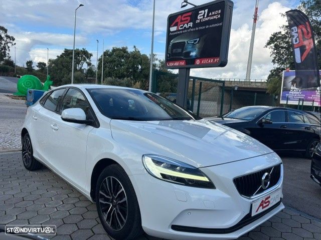 Volvo V40 1.5 T3 Sport Edition Geartronic - 1