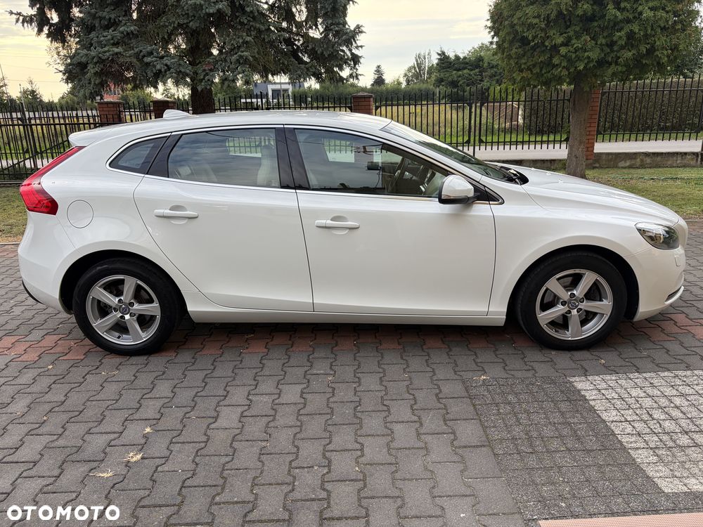 Volvo V40 D3 Momentum - 15