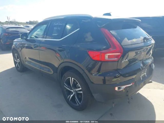 Volvo XC 40 - 7