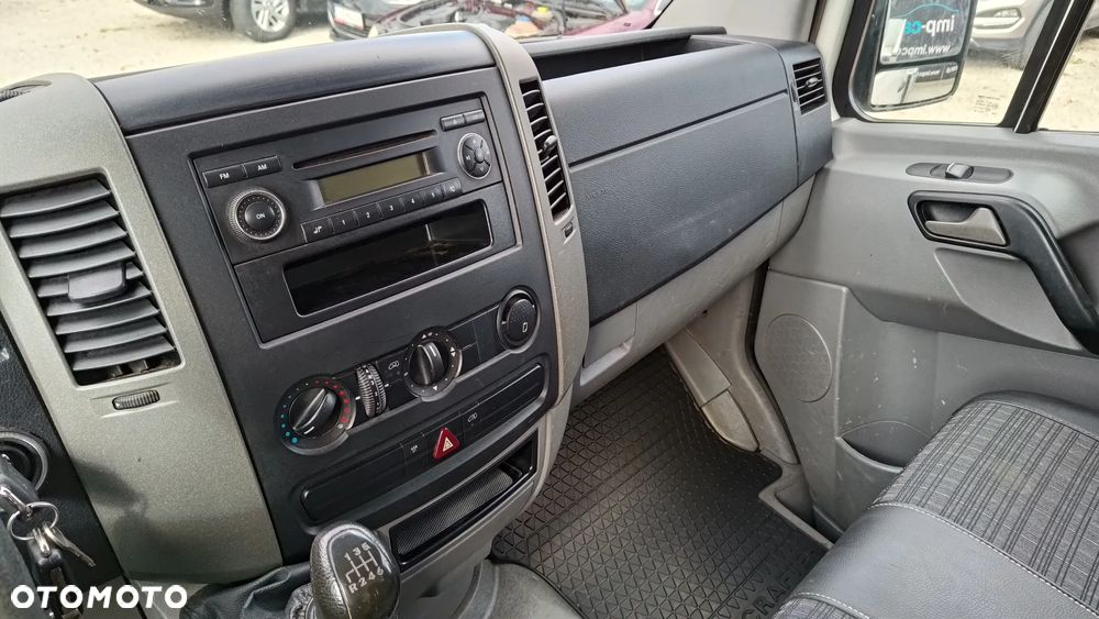 Volkswagen Crafter - 13