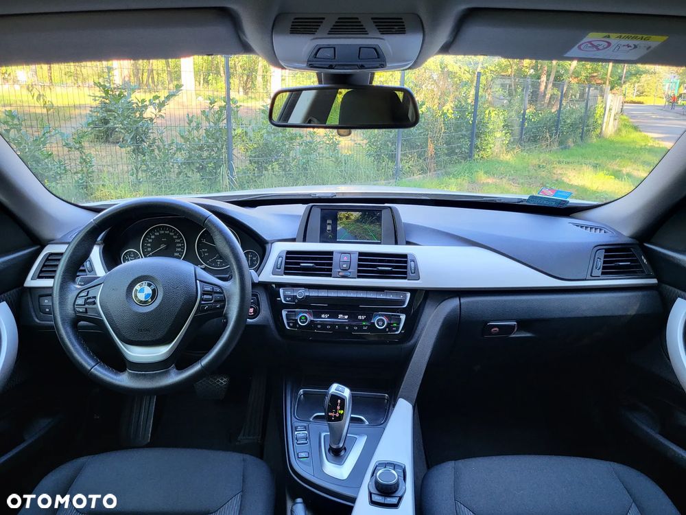 BMW 3GT 318d Business Edition - 10