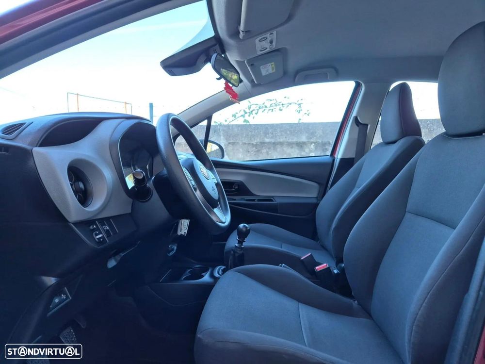 Toyota Yaris 1.5 VVT-i Active - 13