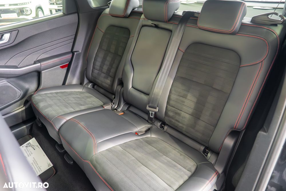 Ford Kuga 2.5 Duratec PHEV ST-LINE X - 22