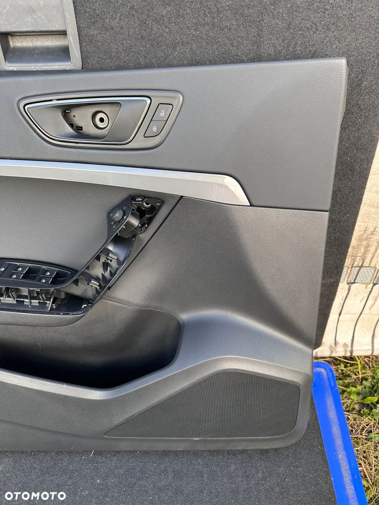 Tapicerka, boczek drzwi lewy przód Seat Ateca - 5