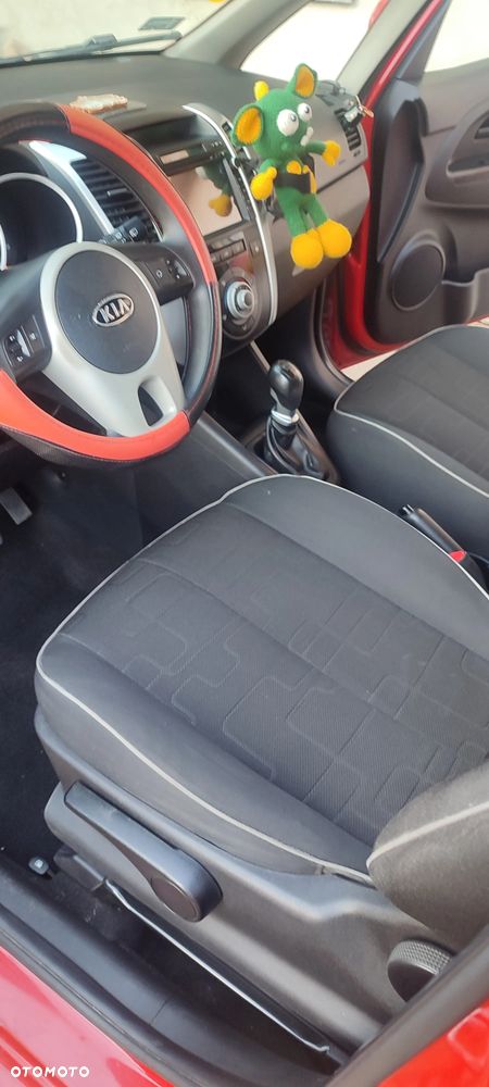 Kia Venga 1.4 S - 10