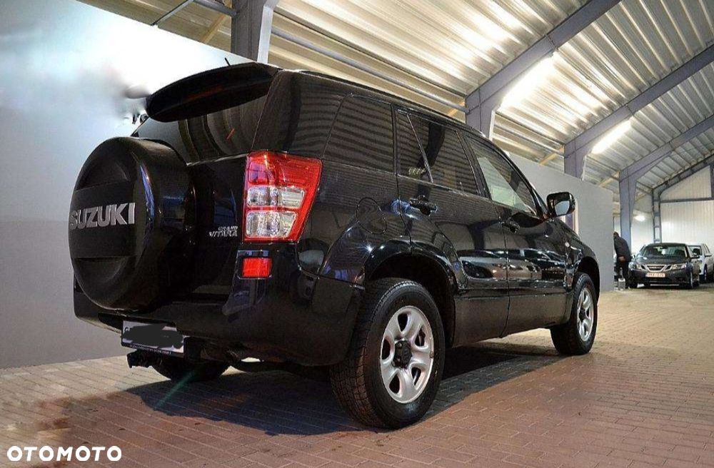 Suzuki Grand Vitara 2.0 De Luxe - 4