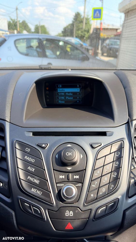 Ford Fiesta 1.0 EcoBoost Powershift Individual - 9