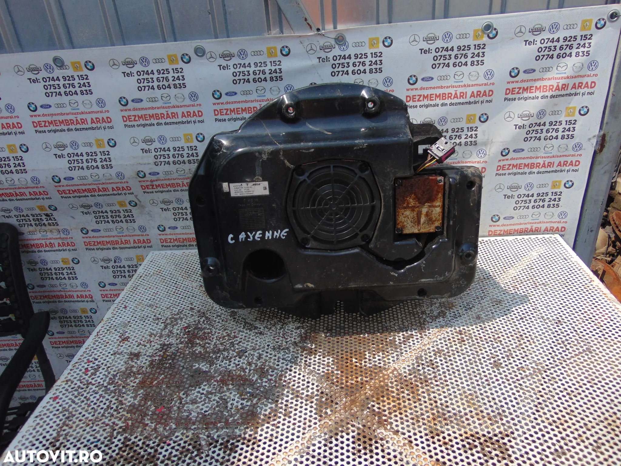 Subwoofer Porsche Cayenne cod 7l5035403 bose - 3