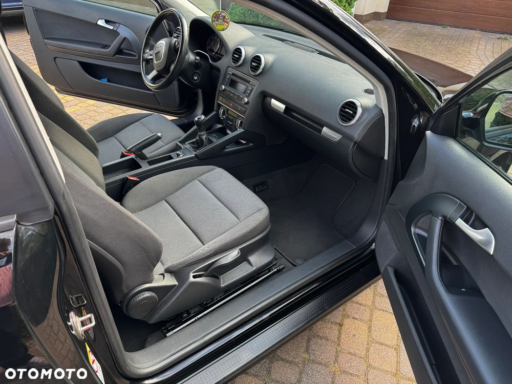 Audi A3 ver-1-6-tdi-attraction - 10