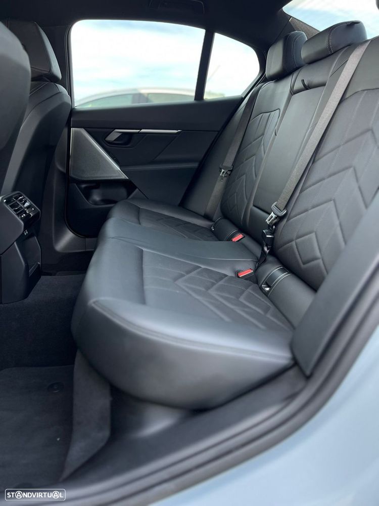 BMW 520 d Pack M Auto - 11