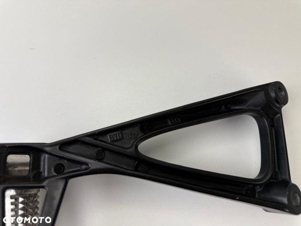 Prawy set pasażera Yamaha MT 125 2020+ - 15