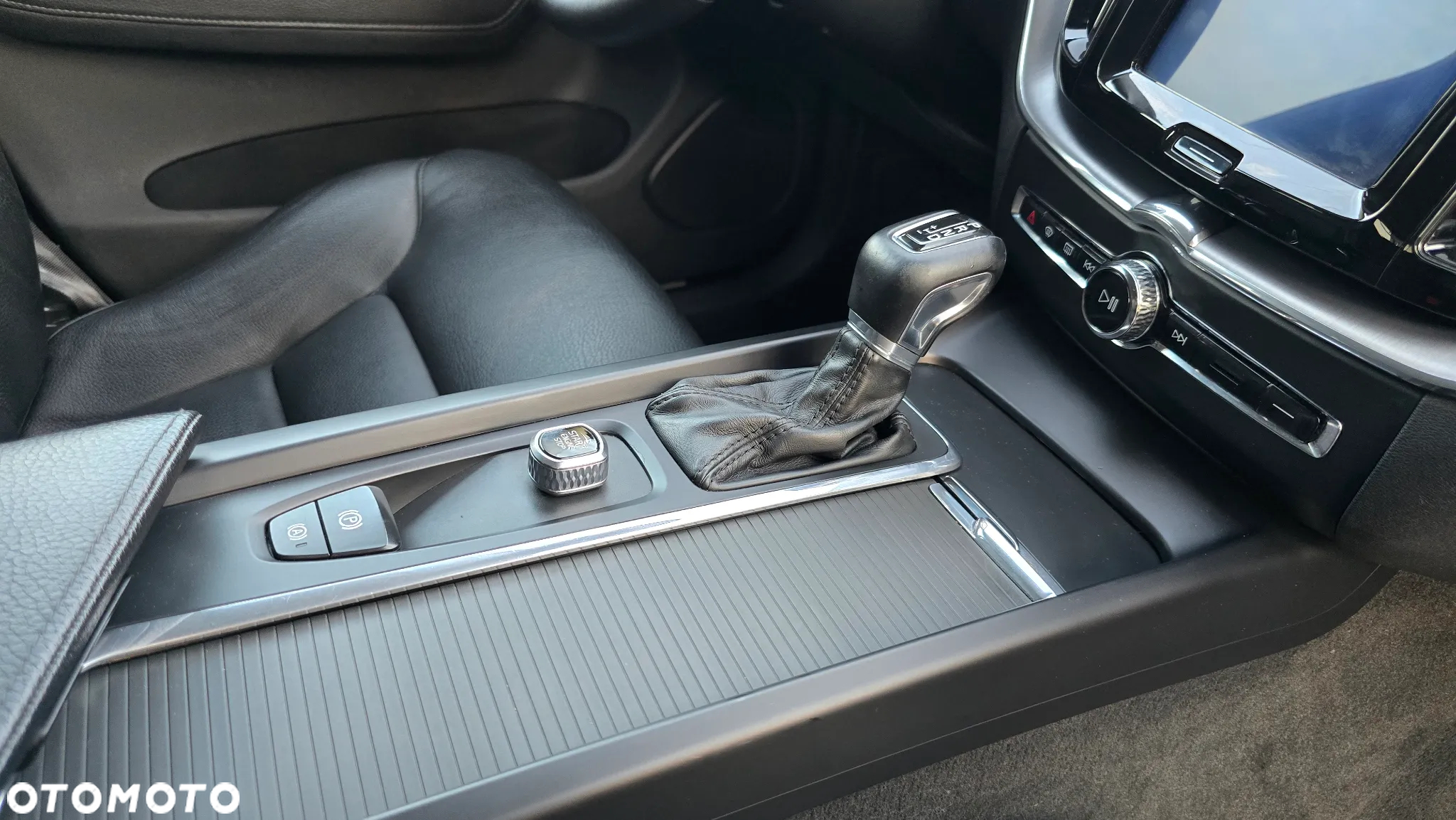 Volvo XC 60 T5 AWD Momentum - 21