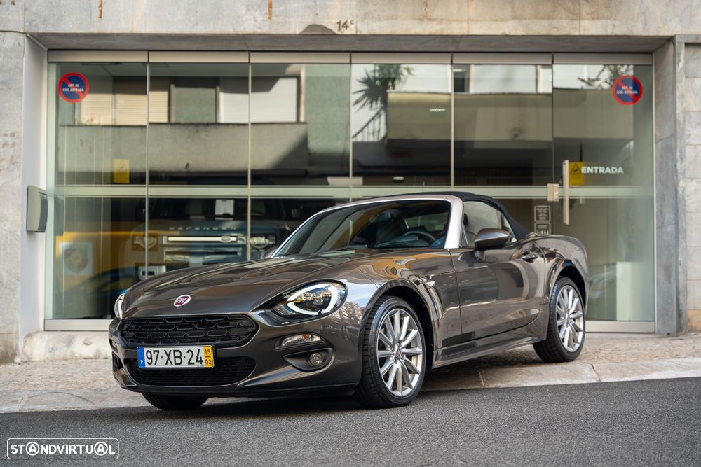 Fiat 124 Spider
