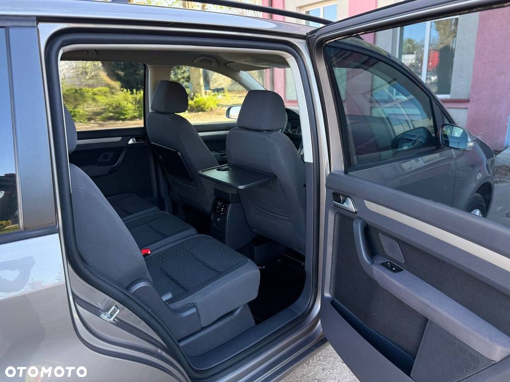 Volkswagen Touran 1.9 TDI Highline - 19