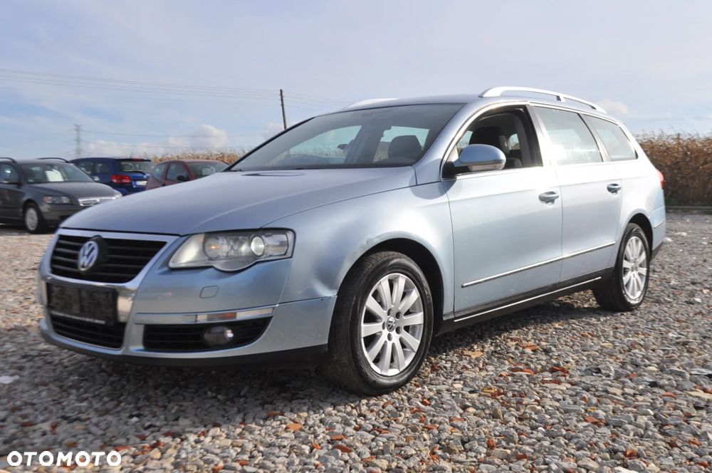Volkswagen Passat Variant 2.0 TDI BlueMotion Technology DPF Highline - 25