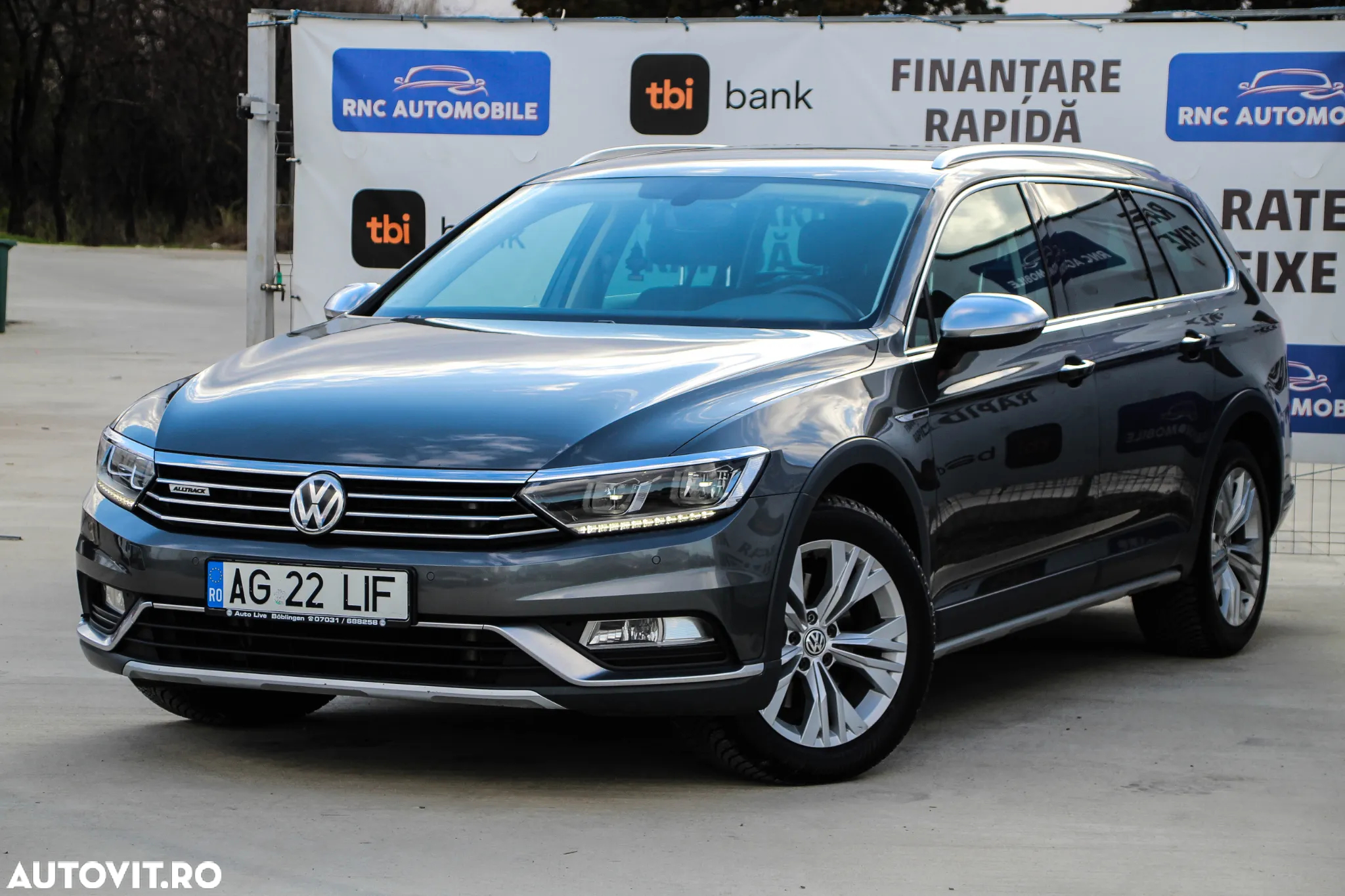 Volkswagen Passat Variant 2.0 TDI DSG 4Motion Highline - 2