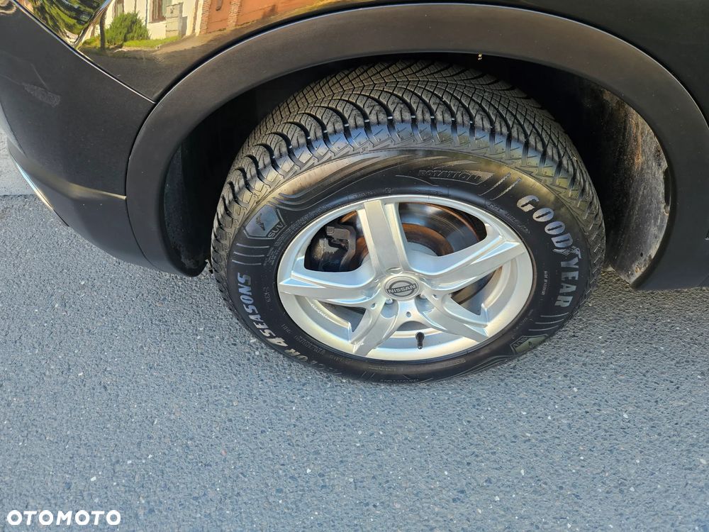 Nissan Qashqai 2.0 4x4 visia - 23