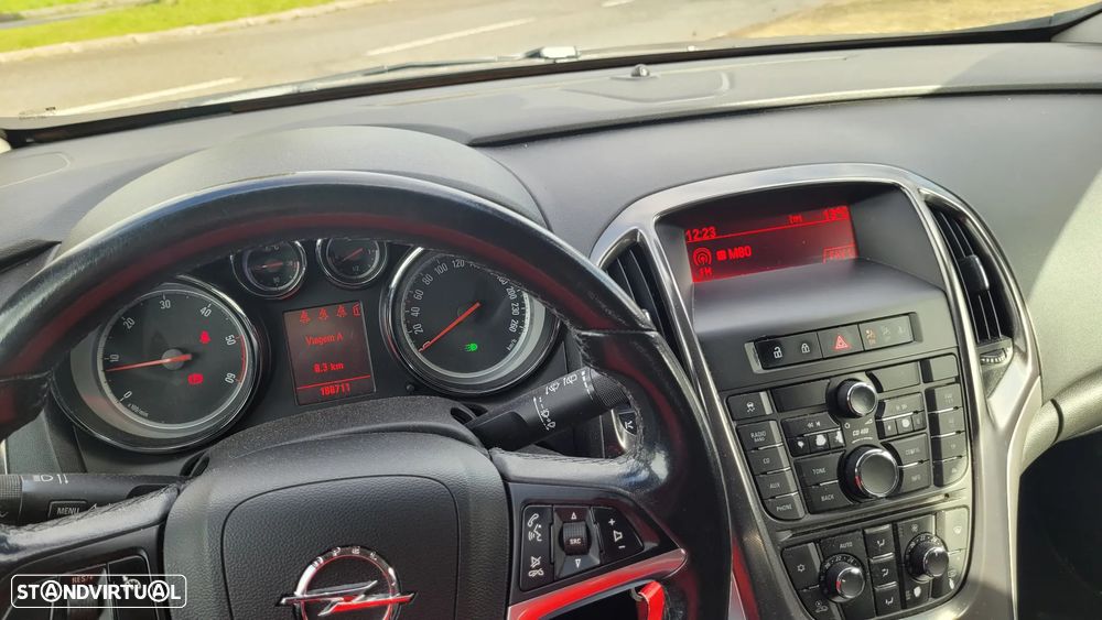 Opel Astra 1.7 CDTI Cosmo - 18