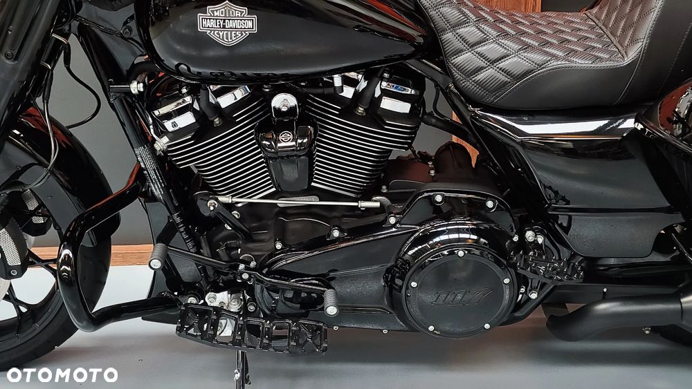 Harley-Davidson Touring Road King - 27