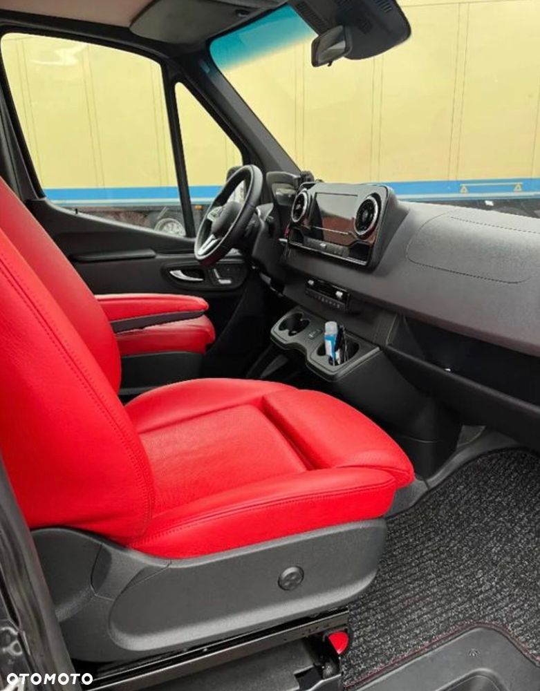 Mercedes-Benz SPRINTER - 27