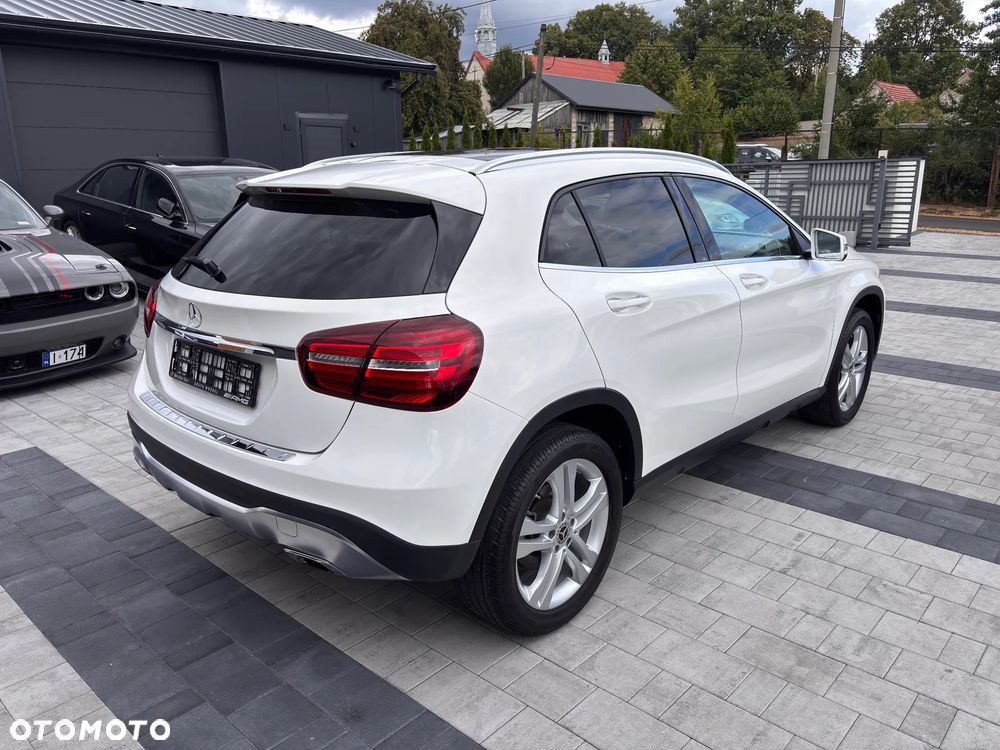 Mercedes-Benz GLA 250 4Matic 8G-DCT Edition 1 - 10