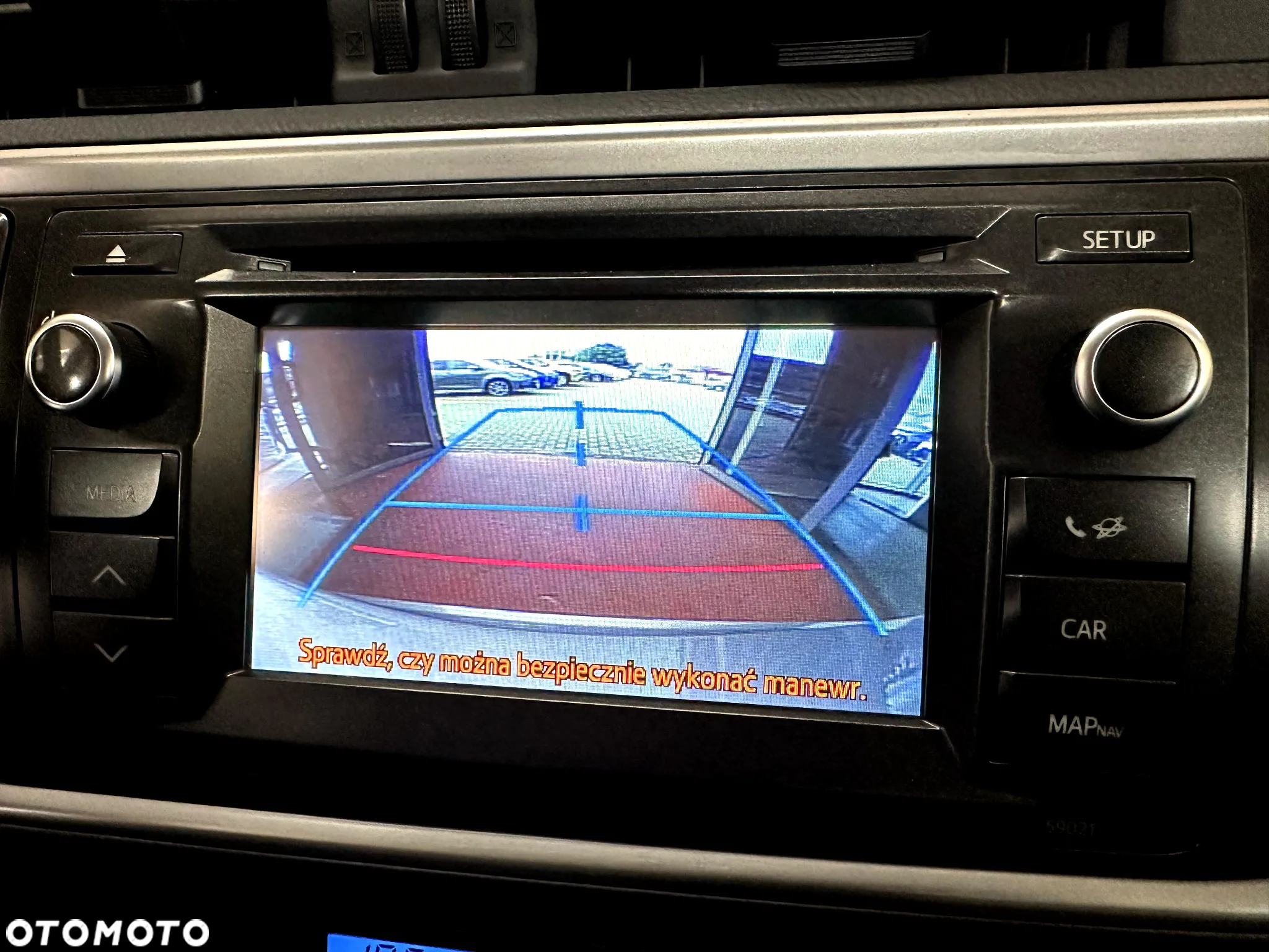 Toyota Auris Hybrid 135 Premium - 19