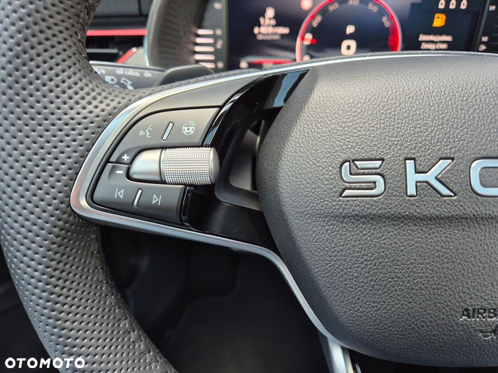 Skoda Kamiq 1.0 TSI Monte Carlo DSG - 40