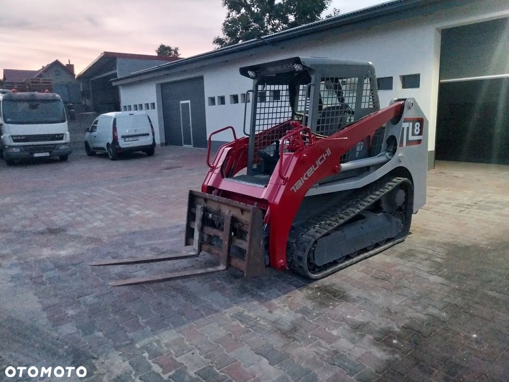 Takeuchi TL8 - 1