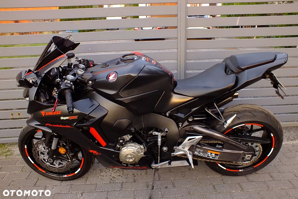 Honda CBR - 13