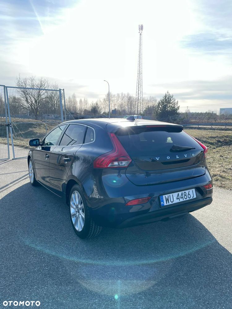 Volvo V40 D2 - 3