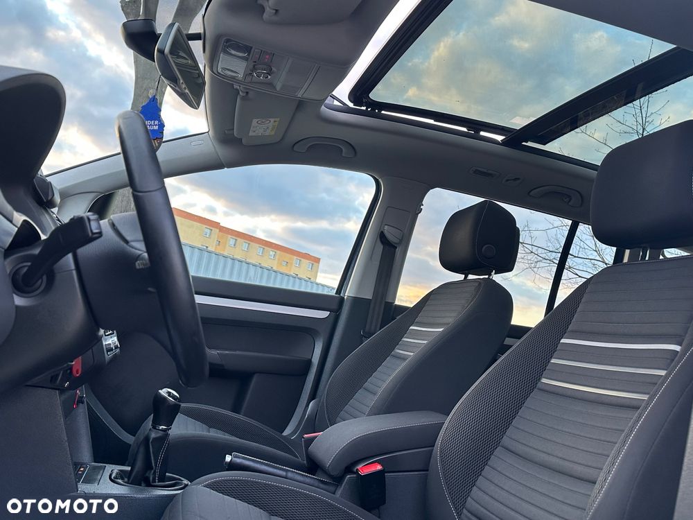 Volkswagen Touran 2.0 TDI DPF Cup - 28