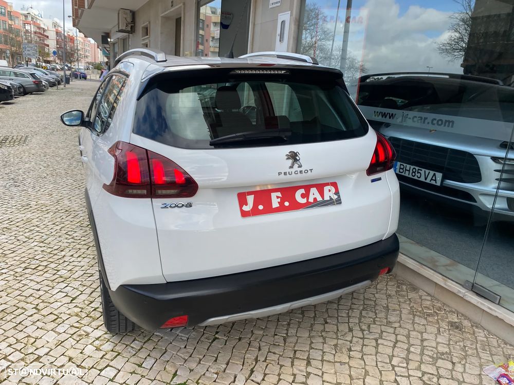 Peugeot 2008 PureTech 110 Stop&Start Allure - 9