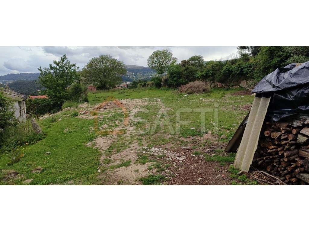 Moradia T2 para recuperação - Grande imagem: 4/13