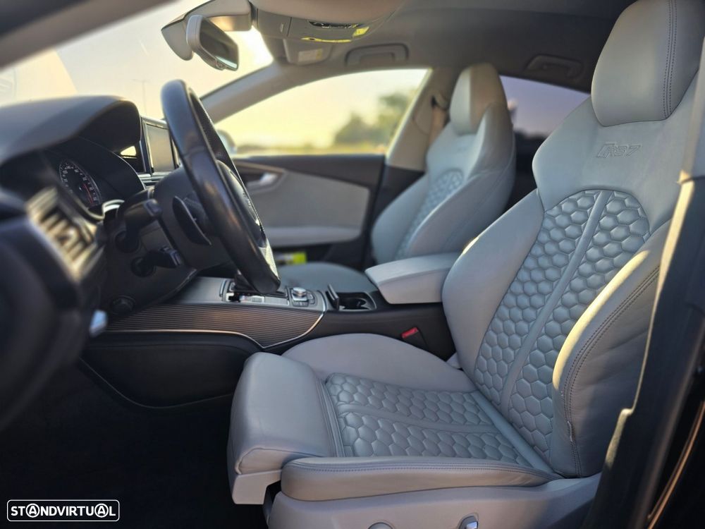 Audi RS7 Sportback - 12