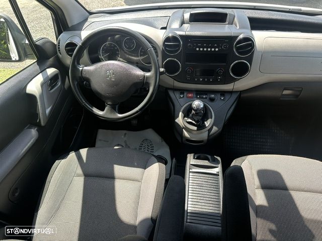 Peugeot PARTNER 5 LUGARES - 8