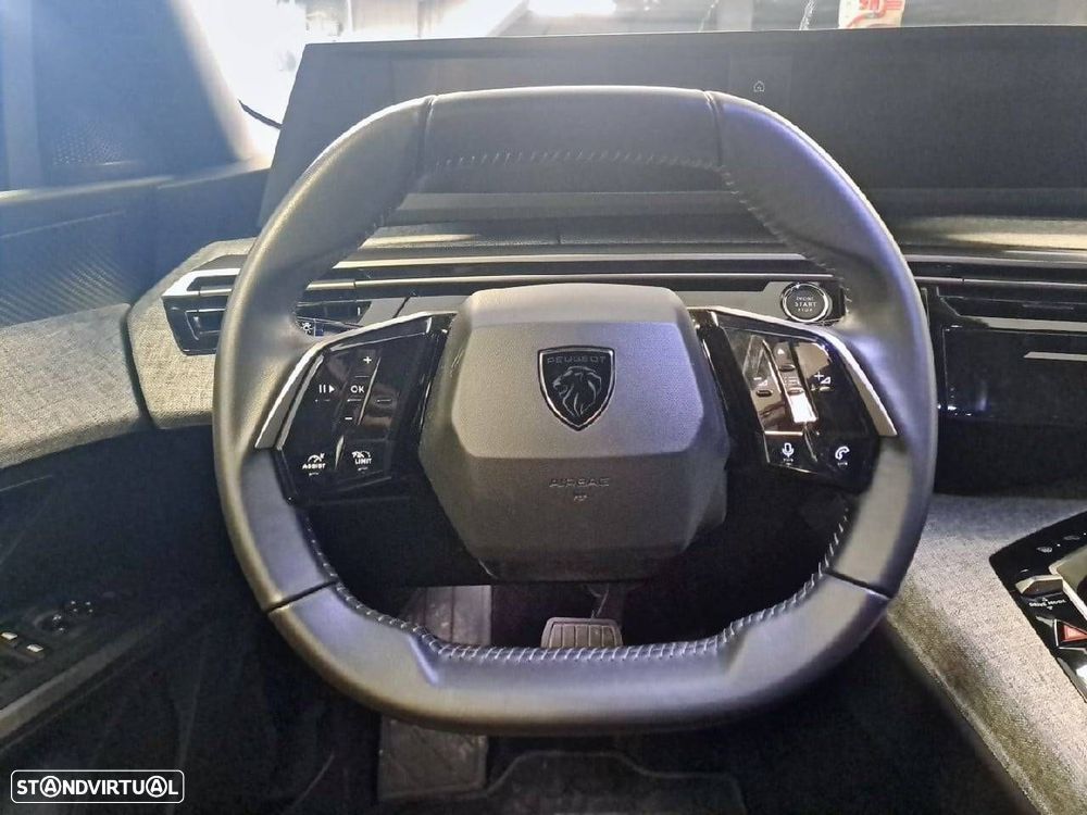 Peugeot 5008 1.2 Hybrid Allure e-DCS6 - 12