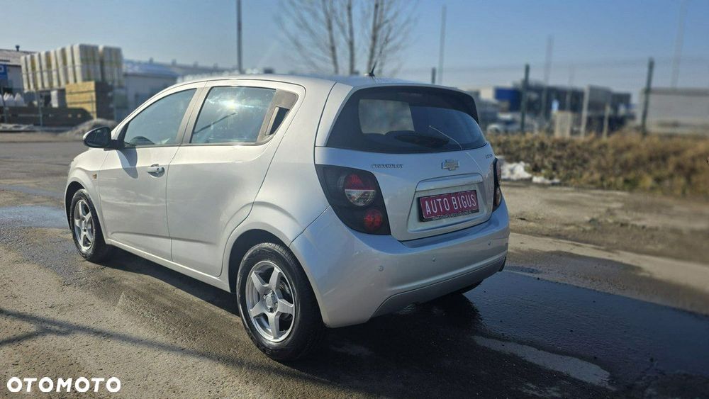 Chevrolet Aveo - 7