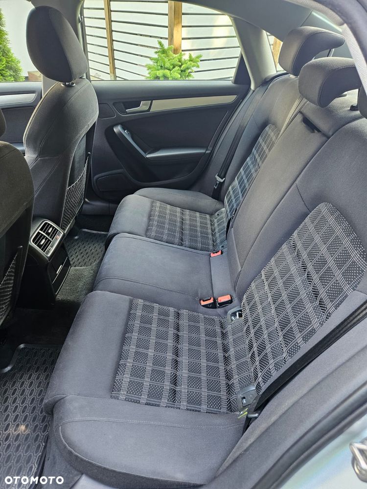 Audi A4 Limousine 2.0 TDI DPF Ambition - 17