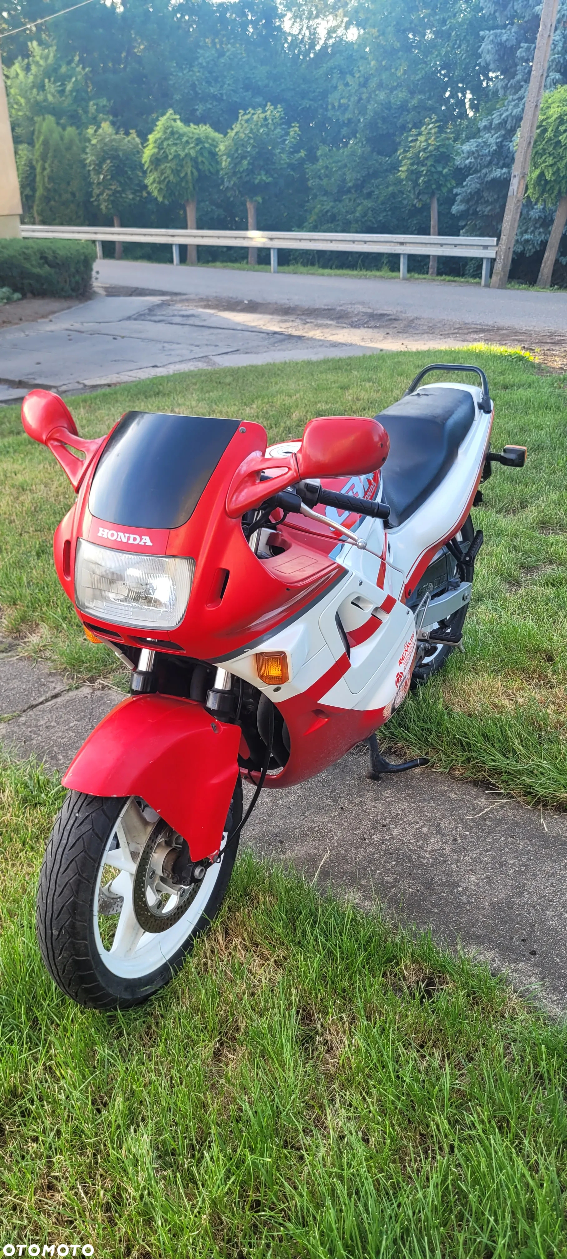 Honda CBR - 8