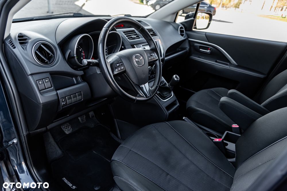 Mazda 5 - 5