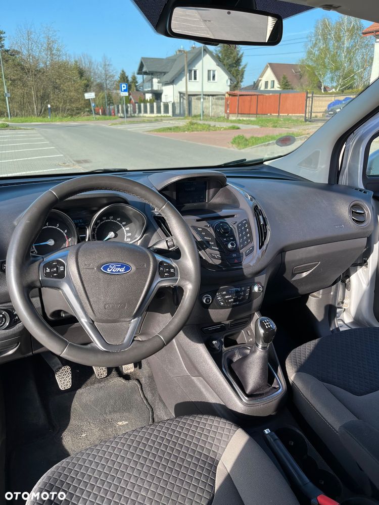 Ford Tourneo Courier 1.0 EcoBoost Titanium - 13