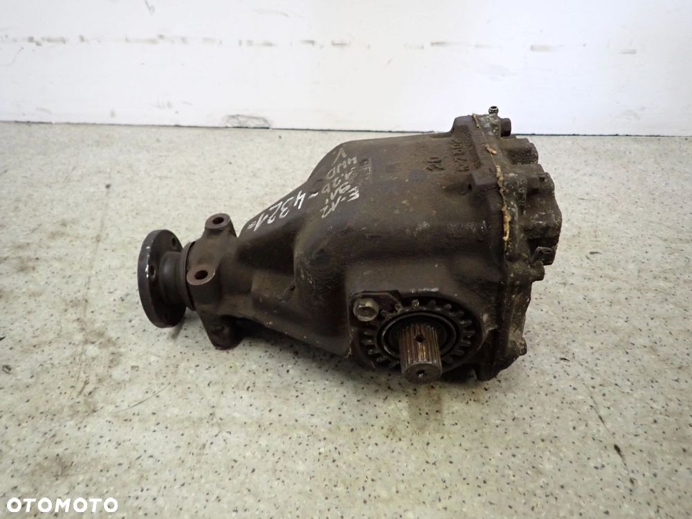 SUBARU LIBERO 1.2i 86-93 DYFERENCJAŁ MOST PRZEDNI - 4