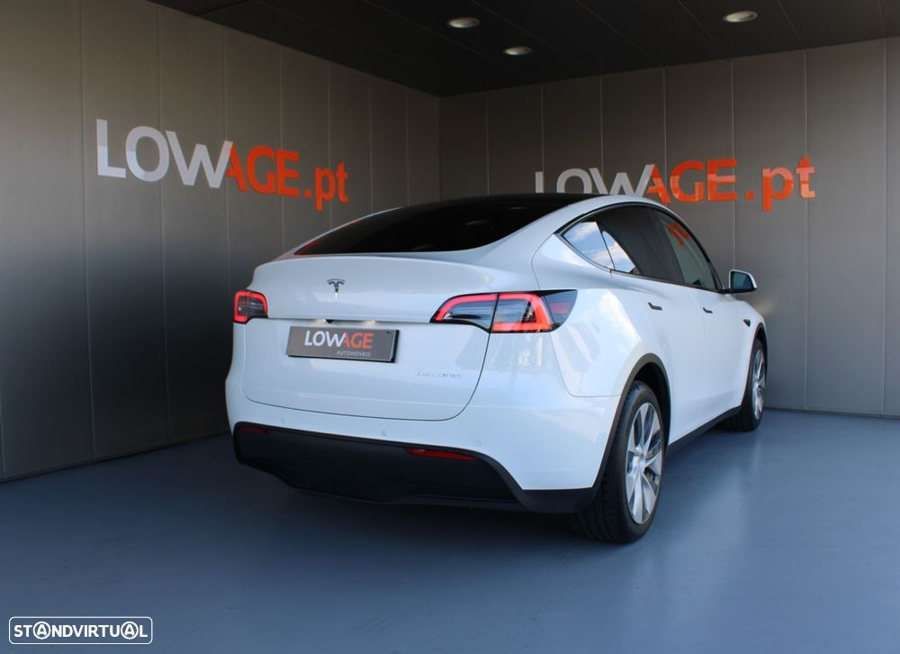 Tesla Model Y Long Range Dual Motor AWD - 30