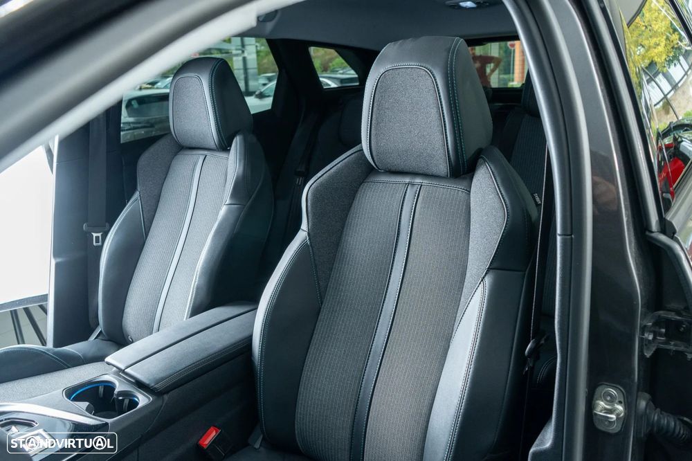 Peugeot 3008 1.6 Hybrid Allure Pack e-EAT8 - 8